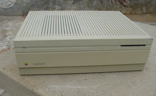 Macintosh II (1987)